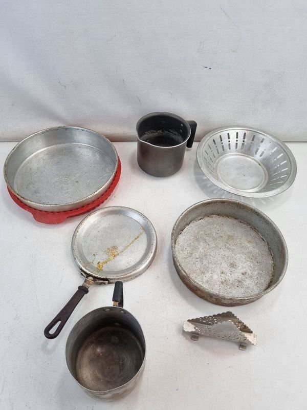 Lote Variado de Utensilios de Cocina y Panadería con Signos de Uso