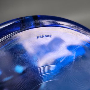 Dos Ceniceros Vintage: Vidrio Azul Francés y Cristal Tintado - imagen 4