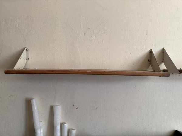 Estanterías de madera de pequeño tamaño