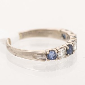 Anillo Medio Sin Fin Oro 18k con Zafiros y Brillantes - imagen 2