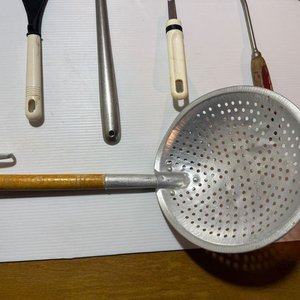 Lote de Utensilios de Cocina: Espátulas, Cucharones, Colador y Más - imagen 6