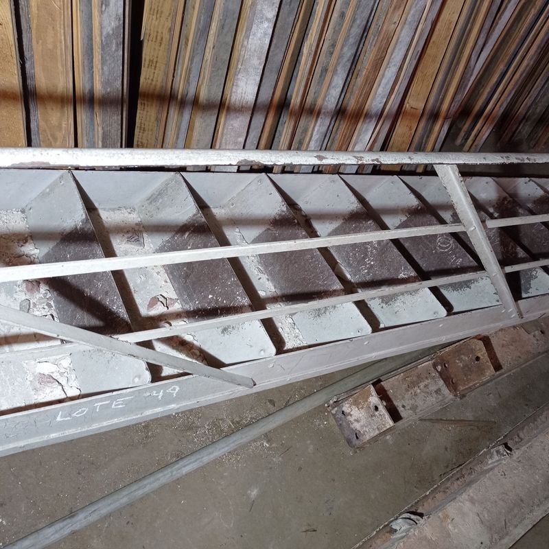 Escalera de hierro con baranda para hogar - imagen 5