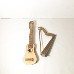 Guitarra y Arpa de Madera Decorativas - imagen 1