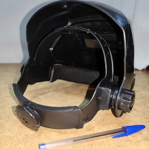 Careta de Soldar Fotocromática Automática Negra - imagen 4