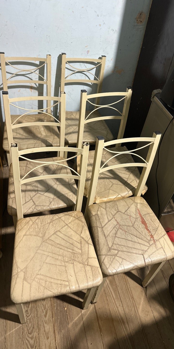 Seis Sillas de Comedor o Cocina