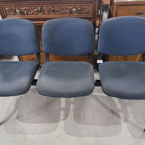 Lote siguiente: Conjunto de 3 Sillas de Oficina Azules
