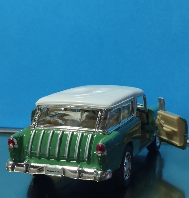 Auto Coleccionable Chevy 1955 escala 1/40 - imagen 2