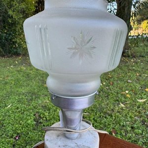 1 lámpara de noche con base de mármol y pantalla en vidrio esmerilado (40 cm) - imagen 2