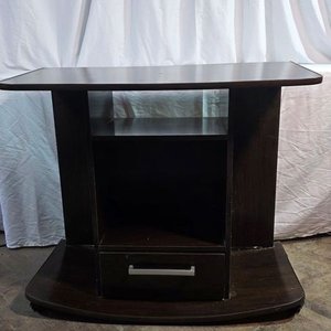 Lote anterior: Mueble de TV oscuro para restaurar