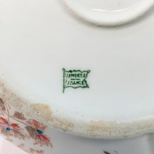 Salsera de Porcelana Limoges Blanca con Decoración Floral y Platillo - imagen 6