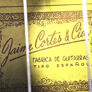Guitarra Criolla "Jaime Cortés y Compañía" con Funda - imagen 2