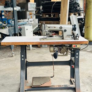 Lote siguiente: Máquina de Coser Industrial Brother para Botones