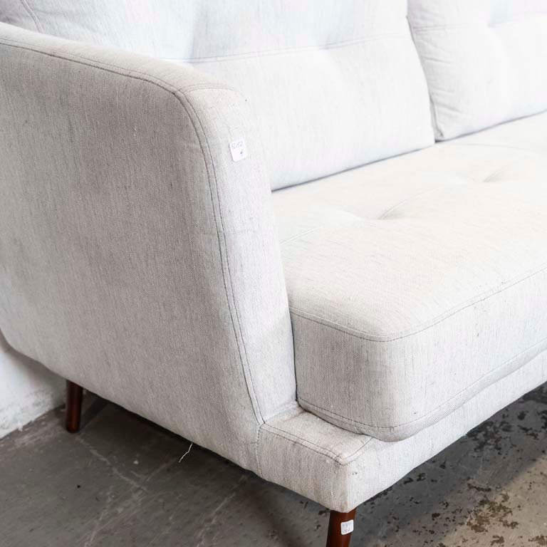 Sofá de dos cuerpo y puff para decorar tu hogar - imagen 3