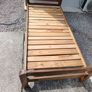 Cama de Madera para Una Plaza - imagen 1