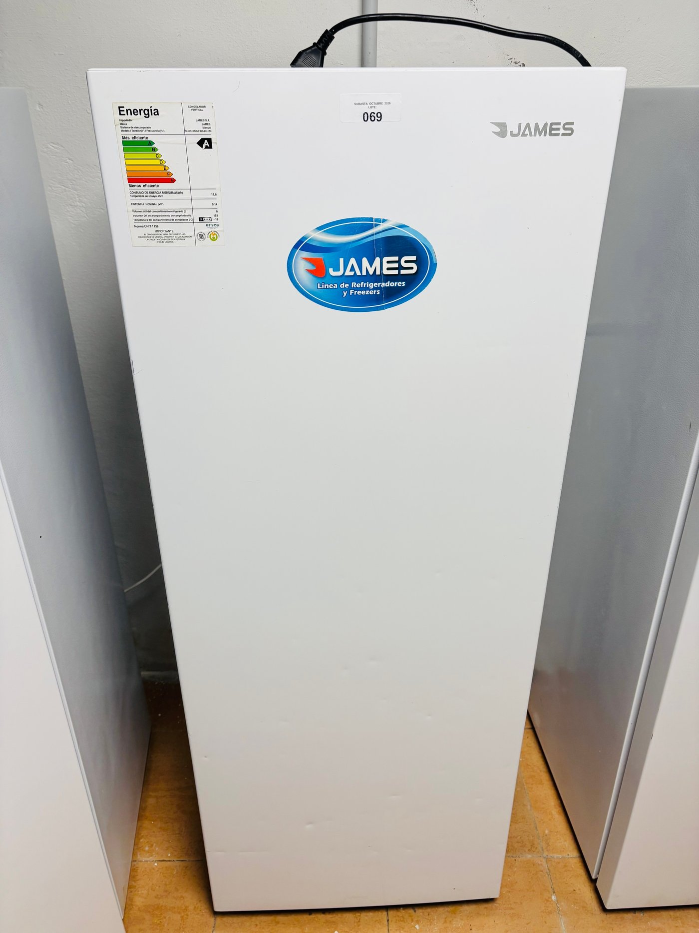 Freezer Vertical James 150 Lts Blanco
