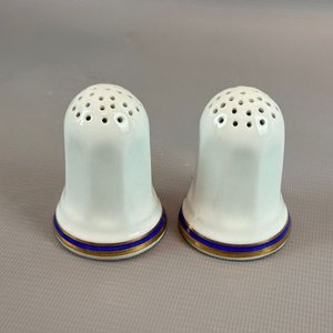 Salero y Pimentero de Porcelana Polaca con Detalle Azul y Dorado - imagen 2