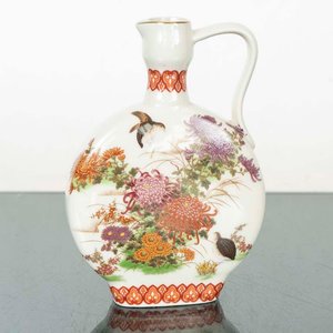 Jarrita de Loza Japonesa Decorada con Pájaros y Flores - Medidas 13x19 cm - imagen 1