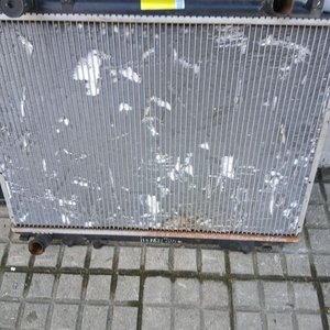 Lote de Repuestos Automotrices: Electroventiladores, Radiadores y Equipos de Calefacción - imagen 2