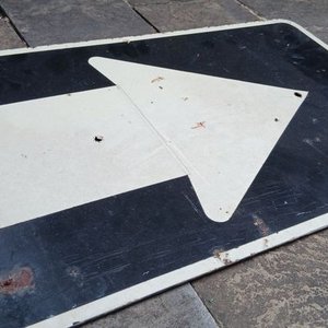 Cartel Antiguo Señalización Vial "Sentido Único" Flecha Derecha - imagen 2