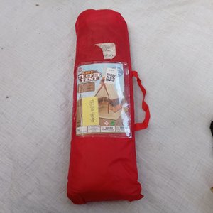 Cinco piezas: pistola de burbujas, lápiz 3D, carpa infantil, rodilleras para rollers y control de xbox 360. - imagen 5