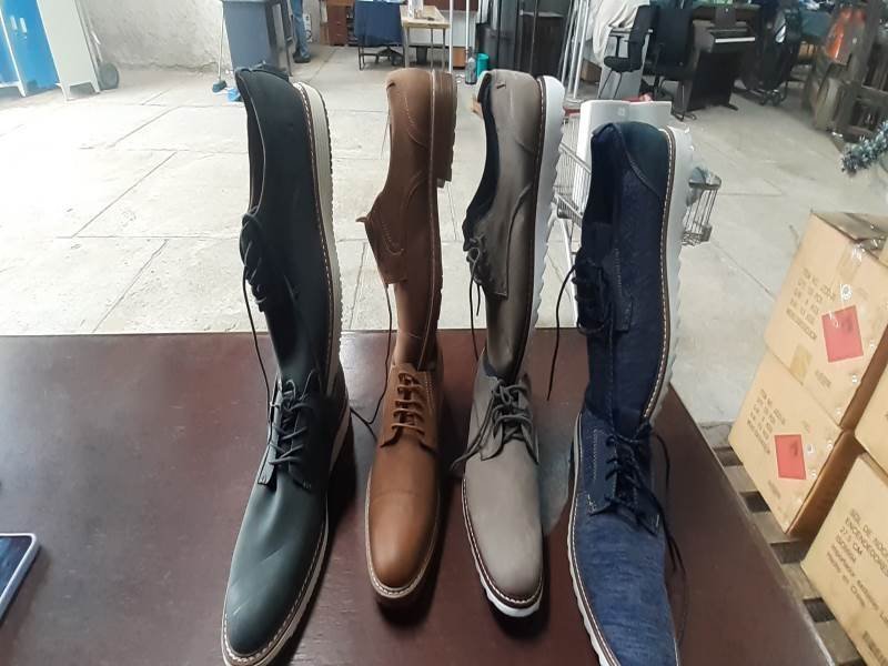 Pares de Zapatos de Vestir para Hombre