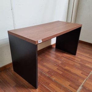 Escritorio Tono Madera y Laterales Oscuros (136x60x75 cm) - imagen 3