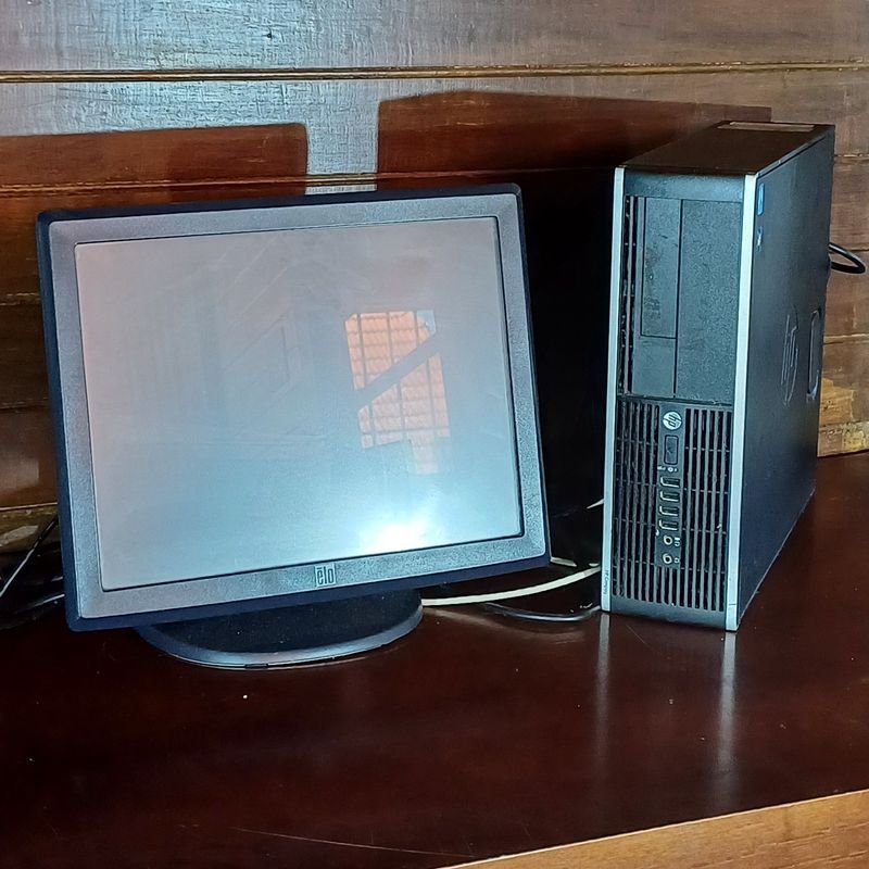 Computadora de torre y monitor táctil Elo - imagen 5