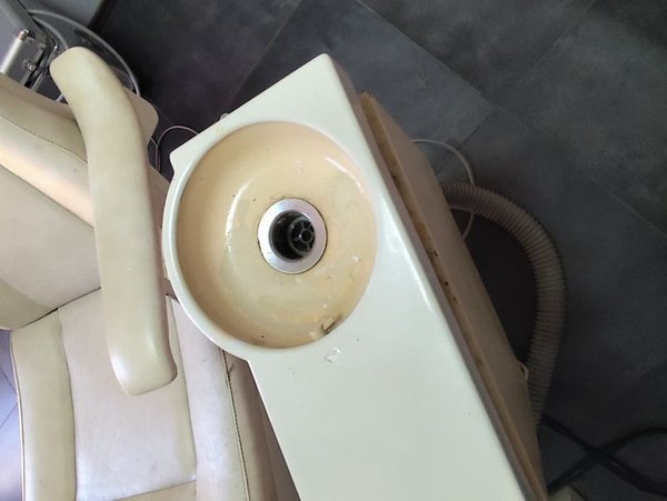 Silla de masaje relajante con piezas ajustables y contenedor de bebida - imagen 18