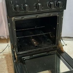 Cocina a Gas James Negra 4 Hornallas con Horno - imagen 2