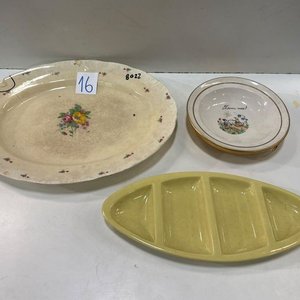 Fuente Oval con Flores, Copetinera Amarilla y Plato Infantil - imagen 2