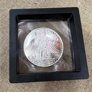 Medalla Colección Walking Liberty con Bandera USA en Estuche - imagen 2