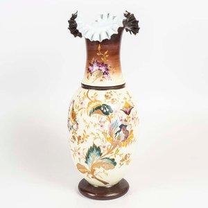 Florero Isabelino de Opalina y Esmalte con Flores Pintadas - 52 cm - imagen 1