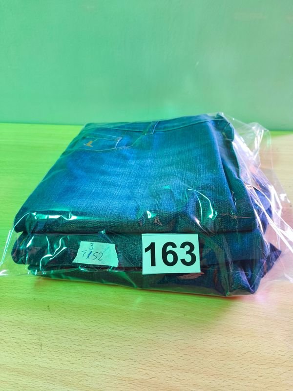 Item 845083 - Image 1