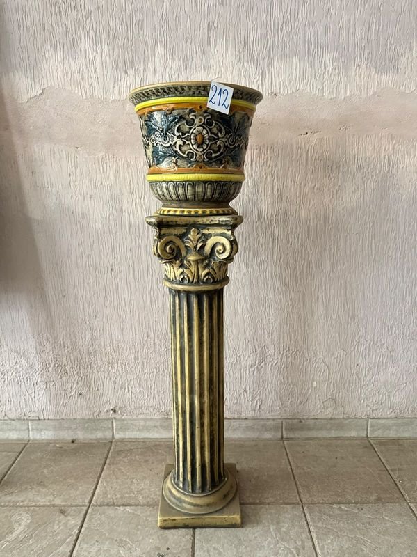 Pedestal con Portamaceta Estilo Clásico Mayólica
