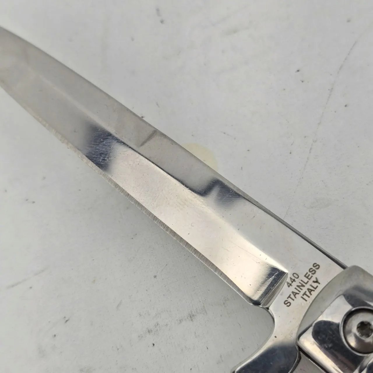 Navaja plegable de acero inoxidable con cuchilla estilete - imagen 4