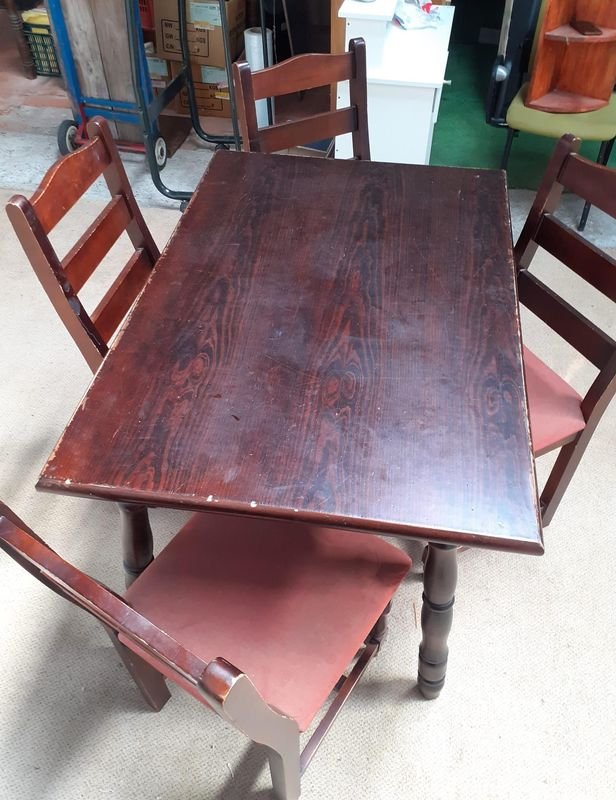 MESA CON 4 SILLAS EN MADERA - Análisis de imágenes - imagen 2