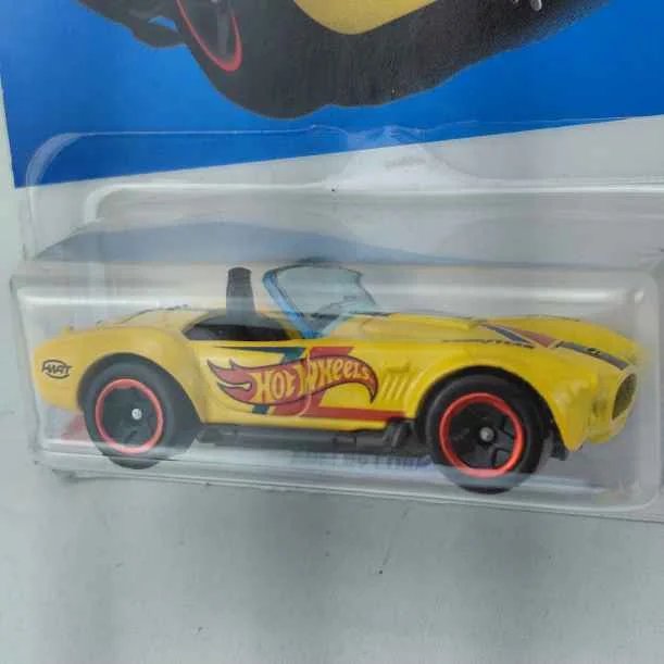 Coche de juguete Hot Wheels Shelby Cobra 427 - imagen 2