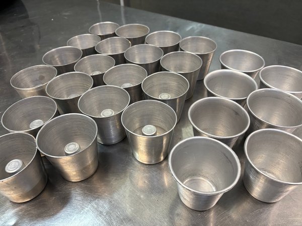 26 Flaneras Individuales de Aluminio, Dos Modelos
