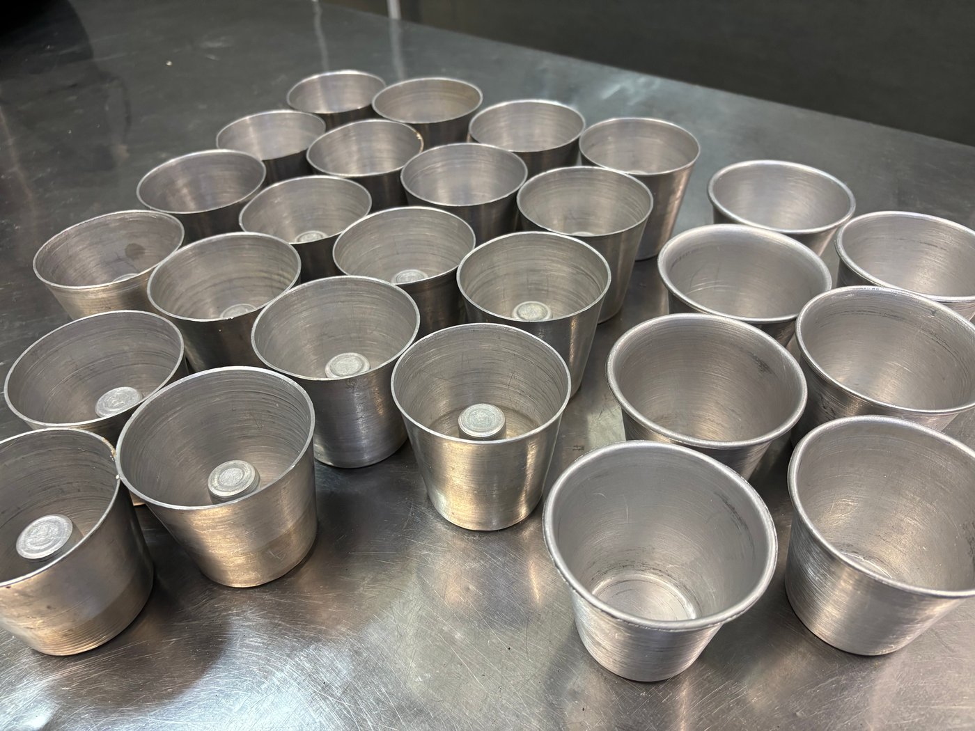 26 Flaneras Individuales de Aluminio, Dos Modelos