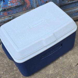 Conservadora Rubbermaid Azul y Blanca - imagen 2