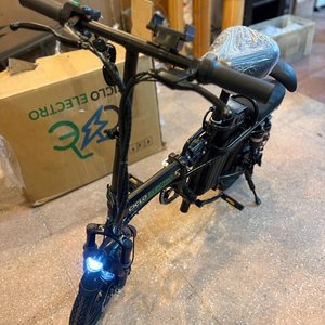 Bicicleta Eléctrica Plegable Ciclo Electro Negra Batería de Litio - imagen 6