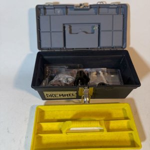 Valija Dremel con Insumos para Torno de Mano - imagen 2