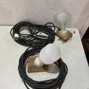 Lote siguiente: 2 Alargues con Portalámparas y Cable
