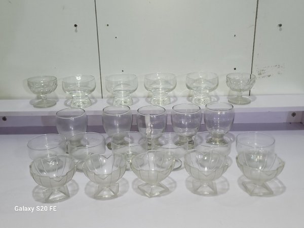 22 Copas de Postre de Vidrio en Varios Diseños - imagen 1