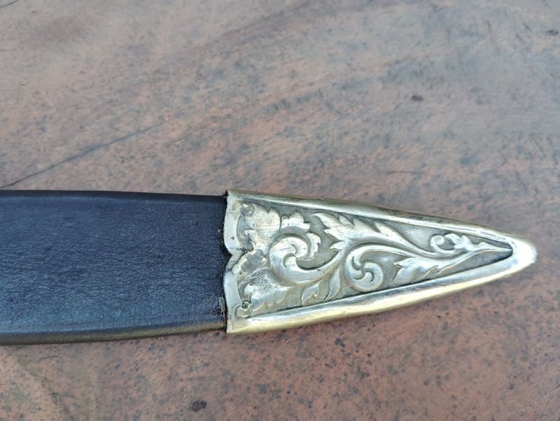 Cuchillo de caza con características únicas - imagen 10