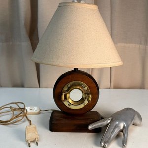 Lote anterior: Lámpara de Mesa Estilo Marino con Ojo de Buey