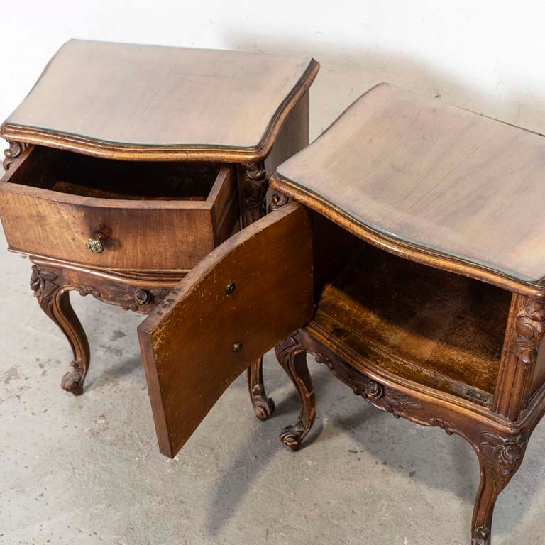 Muebles Luis XV antiguos con detalles en madera - imagen 3