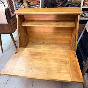 Mueble de Madera Rústico con Puerta Abatible y Cajón - imagen 4
