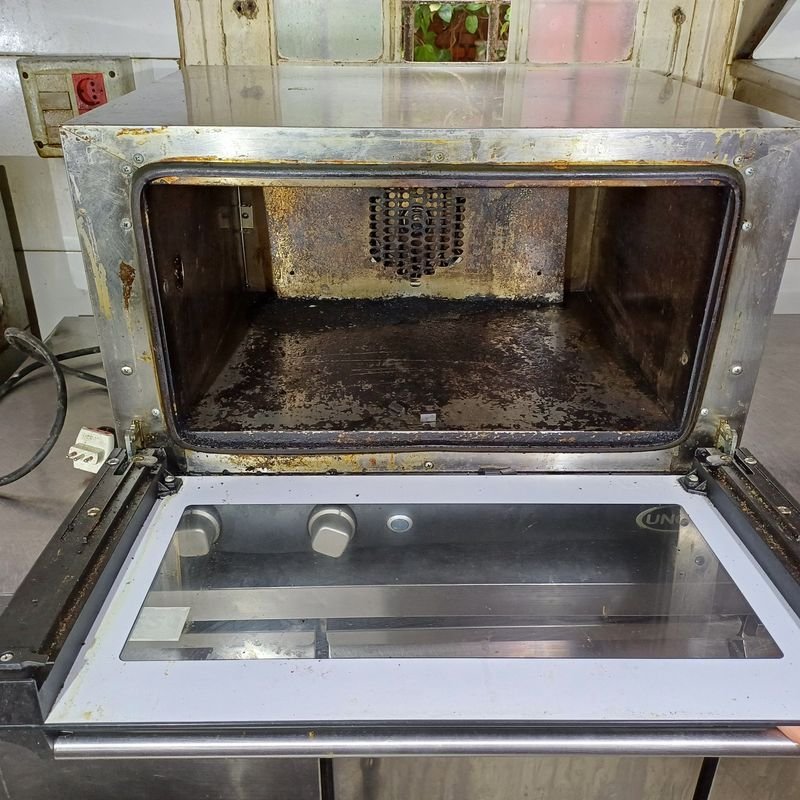 Horno convector marca Lisa en mal estado - imagen 5