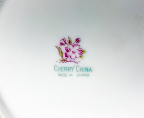 Cenicero en porcelana china blanco floral de 20 cm - imagen 4